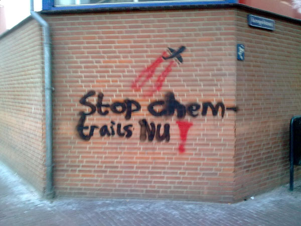 Anti-chemtrail graffiti in Amersfoort