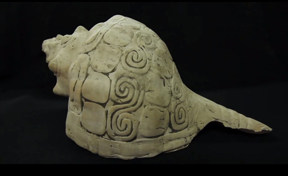 Ook op een verzameling versierde schelpen die in 2014 gevonden werden in een tunnel onder het piramidecomplex van Teotihuacán in Mexico zijn spiralen te zien